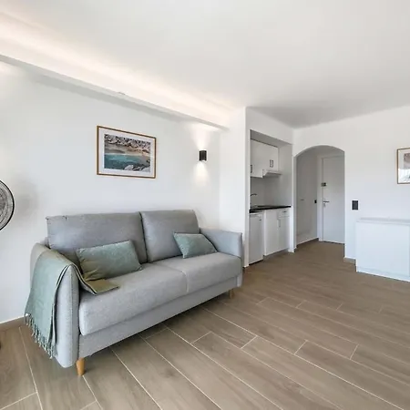 Apartment Awaydays - 100m From The With Wifi *