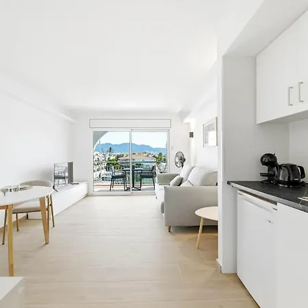 Awaydays - 100m From The With Wifi Apartment Empuriabrava