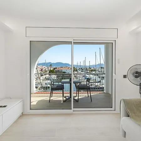 Awaydays - 100m From The With Wifi Apartment