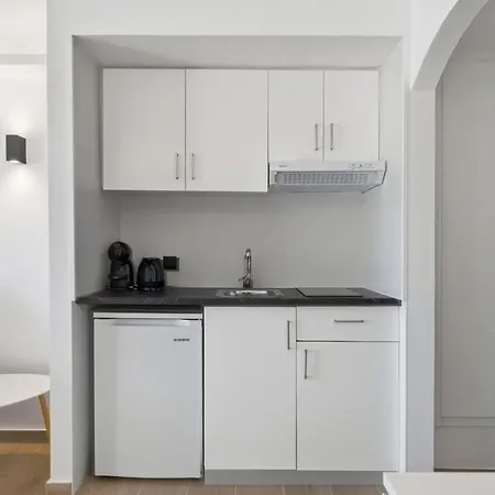Apartment Awaydays - 100m From The With Wifi *